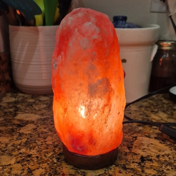 unbranded Other - Natural Himalayan Salt Lamp with Warm Glow